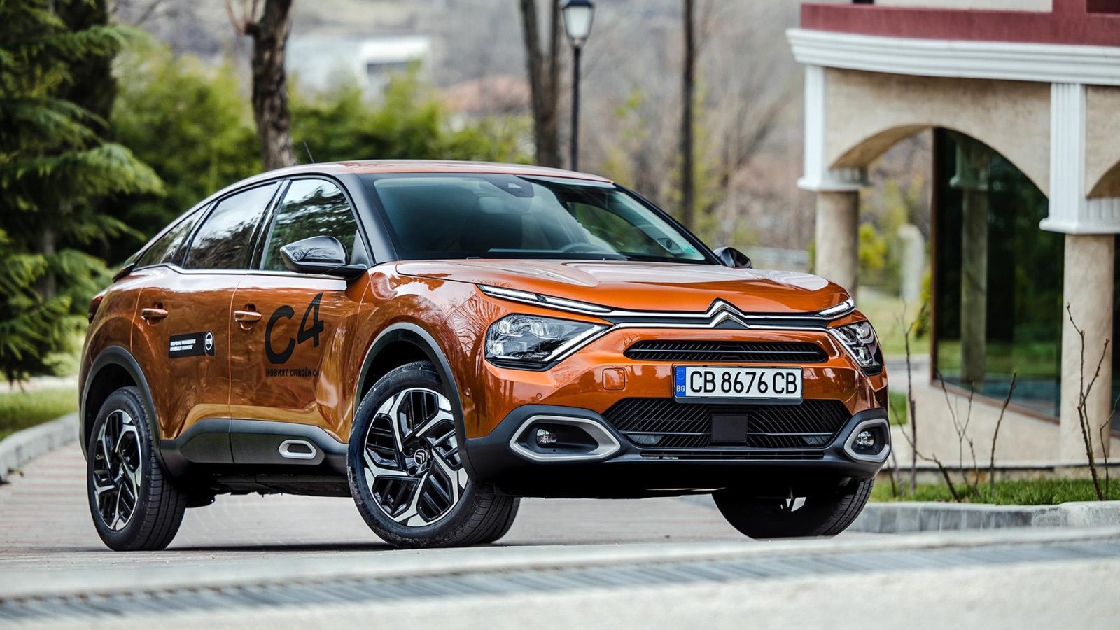 Изцяло новият Citroen C4 попада в категорията на моделите тип